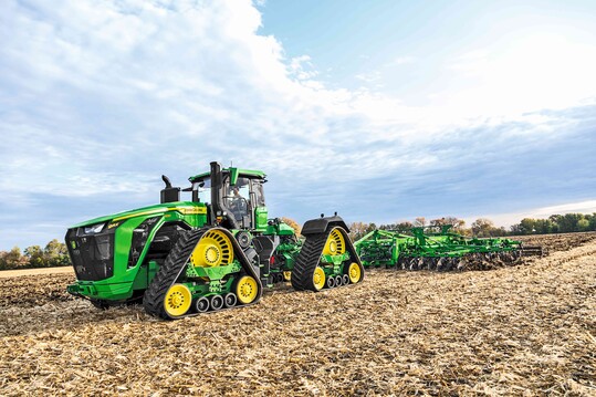 John Deere fhrt den 9RX-Traktor ein.