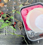 Benötigt werden Naturmaterialien und verschiedene Behältnisse.