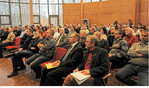 Volles Haus bei den Biogastagen in Bad Waldsee. Otto Körner (1. Reihe, r.), Regionalreferent Süd des Fachverband Biogas, freute sich, dass der Europaabgeordnete Norbert Lins (1. Reihe, 2. v. r.) ein offenes Ohr für die Belange der Branche zeigte.