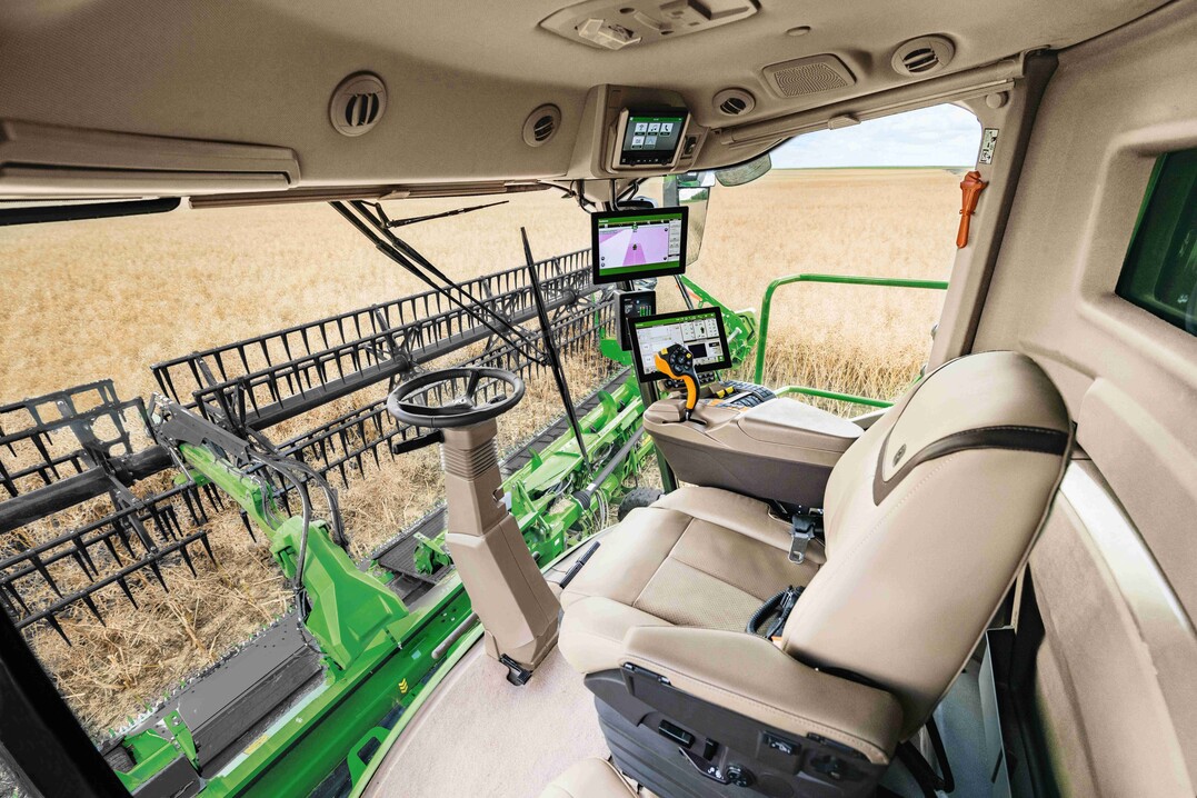John Deere stellt die neuen S7-Mhdrescher vor.