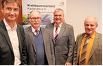 Boten auf dem Bauerntag im Kreis Karlsruhe ein breites Spektrum an Vorträgen (v. l.) Professor Enno Bahrs, Uni Hohenheim; Dr. Konrad Rühl, Ministerium Ländlicher Raum, Dr. Christian Bickert, DLG-Mitteilungen, und Werner Kunz, Kreisobmann im Kreis Karlsruhe.