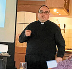 Zu einem nachdenklich stimmenden Thema referierte Pfarrer Loi beim Frauenfrühstück in Dieterskirch.