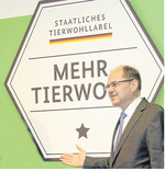 Landwirtschaftsminister Christian Schmidt stellt sein staatliches Tierwohl-Label vor.