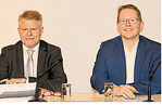 Gemeinsam vor der Presse: IVA-Präsident Dr. Helmut Schramm (l.) und WWF-Geschäftsleiter Jörg-Andreas Krüger.