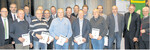 Ehrung langjähriger Ortsobmänner, vorgenommen von Geschäftsführer Niklas Kreeb und Regierungspräsident Dr. Jörg Schmidt (l.) sowie Kreisvorsitzender Gerhard Glaser und Geschäftsstellenleiter und MdL Klaus Burger (r.).