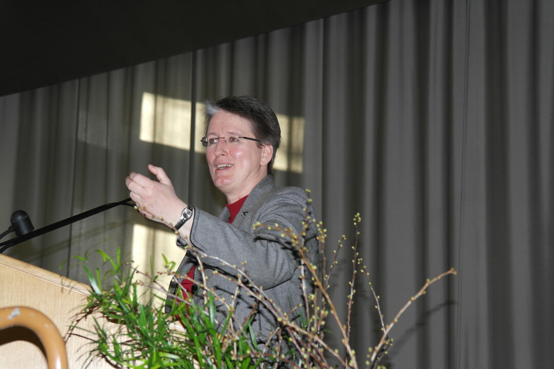 Gaby-Fleur Bl klrt ber das Zustandekommen von Lebensmittelskandalen auf.