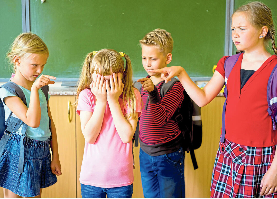Wenn Kinder wegen des Berufs ihrer Eltern gehänselt und gemobbt werden, ist eine rote Linie überschritten.