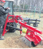 Alle Fräsen für den Schlepperanbau mit einem elektro-hydraulischen Joystick ausgestattet.