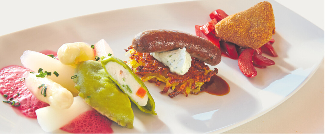 Baiersbronner Schätze: Maultäschle mit Schwarzwaldforellenfüllung, Schwarzenberger Bauernbratwurst und gebackener Ziegenkäse.