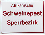 Bricht die ASP in einem Hausschweinebestand aus, wird ein Sperrbezirk mit einem Radius von drei Kilometern um den Betrieb errichtet.