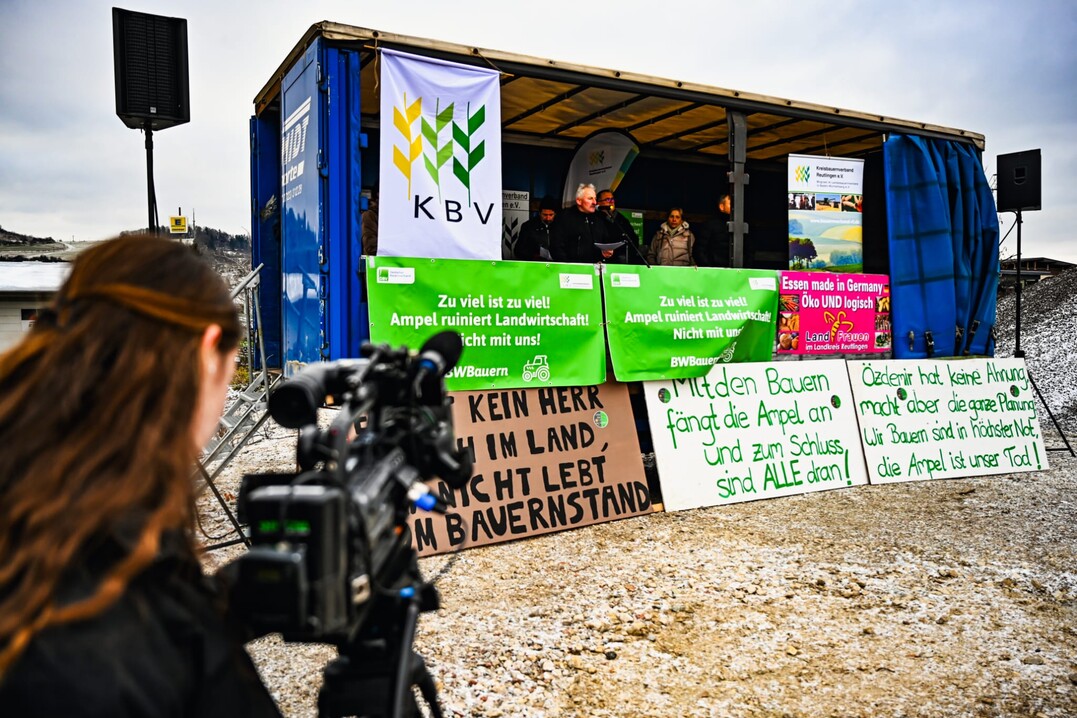 Vom 8. bis 15. Januar 2024 finden in ganz Baden-Wrttemberg, wie hier in Reutlingen, und bundesweit Proteste und Demonstrationen von Landwirten statt. Hintergrund sind die geplanten Beihilfe-Krzungen der Bundesregierung.