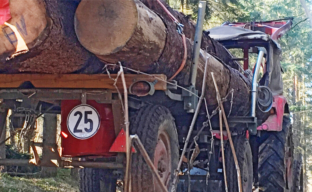Ein 25-Schild ist entscheidend dafür, dass der Anhänger nicht zugelassen werden muss.