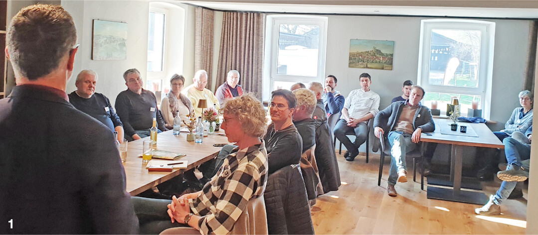 Teilnehmende bei der Veranstaltung „Mehr Bio-Rindfleisch in Gastronomie und Grokche".