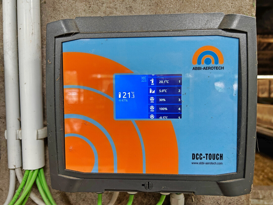 6 Die Steuerung der Ventilatoren sollte temperaturabhngig und automatisch erfolgen.