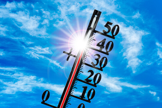 Das Thermometer steigt. 