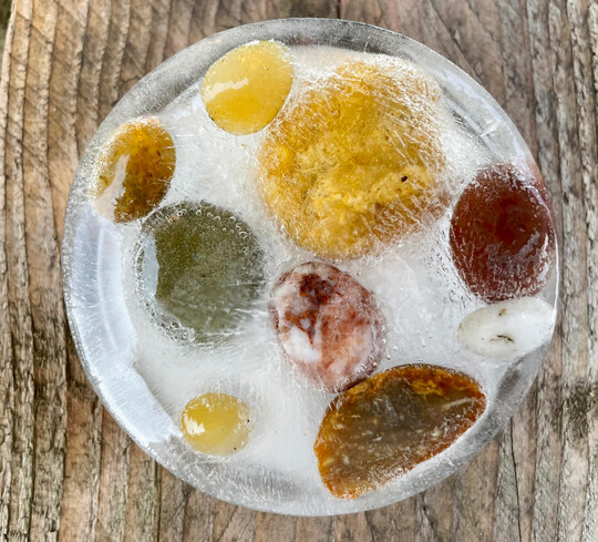 Frostige Steine