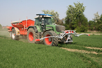 Welche Erfahrungen habe Sie mit Precision Farming gemacht? In einer bundesweiten Umfrage werden jetzt Praktiker befragt. Machen aus Sie mit.