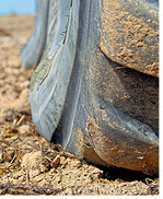 Wenig Druck machen: Radgewichte sollten vor der Saatbettbereitung im Frühjahr abgenommen werden.