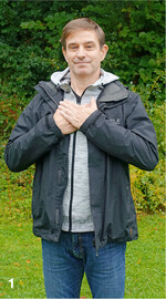 Brust, Bauch, Seiten: Bewusstes Atmen hilft auch bei Verspannungen und Stress.