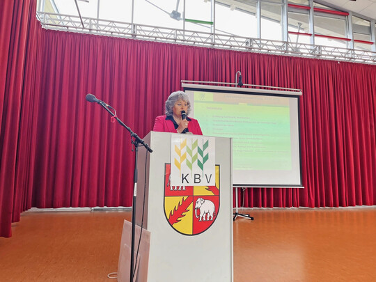 Doris Härle, Kreisvorsitzende im LandFrauenverband Biberach-Sigmaringen, stellte den Tätigkeitsbericht der Landfrauen vor.