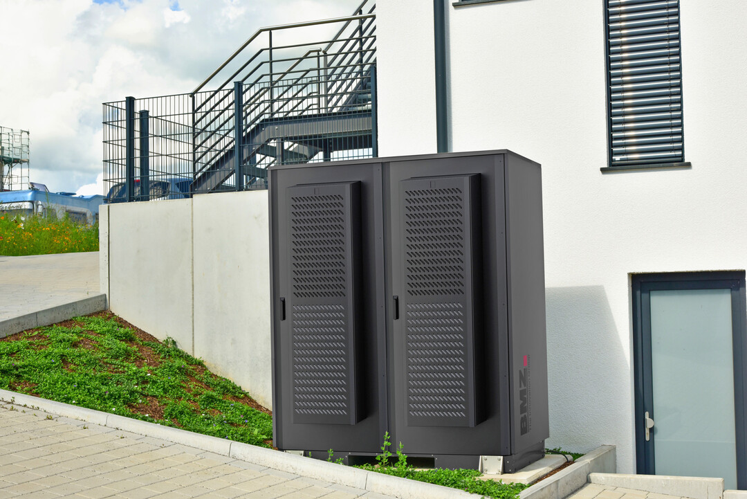 Die Stromspeicher sollen helfen, Energiekosten zu senken und unabhngig vom Netzbetreiber zu werden.