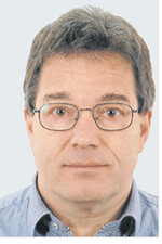 , Fachbereichsleiter am LAZBW Aulendorf, ist Ansprechpartner für Fragen zum Silobau und zur Siloabdeckung und wirkt in der Bundesarbeitsgruppe zum Technischen Regelwerk für wassergefährdende Stoffe (TRws 792) mit.