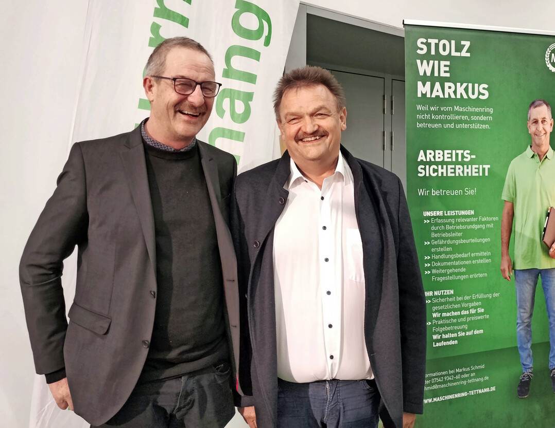Waren sich in der Kritik an der Absichtserklärung von CDU und SPD, den Mindestlohn zu erhöhen, einig: Dieter Mainberger, Vorsitzender des Kreisbauernverbandes Tettnang und Hubert Bernhard, Vorsitzender des Maschinenrings.