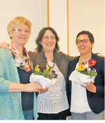 Führungsduo mit Käthe Kostanzer (l) und Katharina Stauß (r.) weiter im Amt. Barbara Konzelmann vom Kreisvorstand gratulierte zur Wahl.