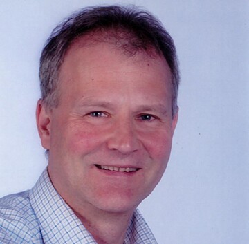 Dr. Ralf Over