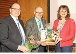 Gastreferentin Juliane Vees mit dem Bauernverbandsvorsitzenden Klaus Mugele und Geschäftsführer Helmut Bleher (links).