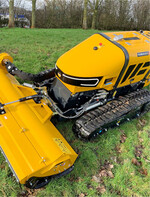 Der Robocut2 hat verschiedene Anbaugeräte.