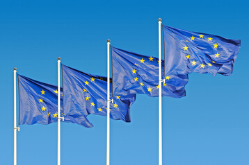  Flaggen der Europischen Union.