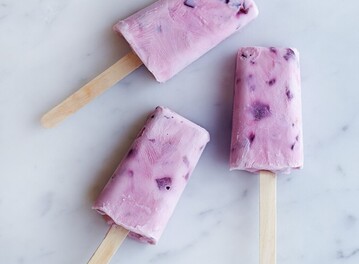 Kirsch-Joghurt Eis am Stiel