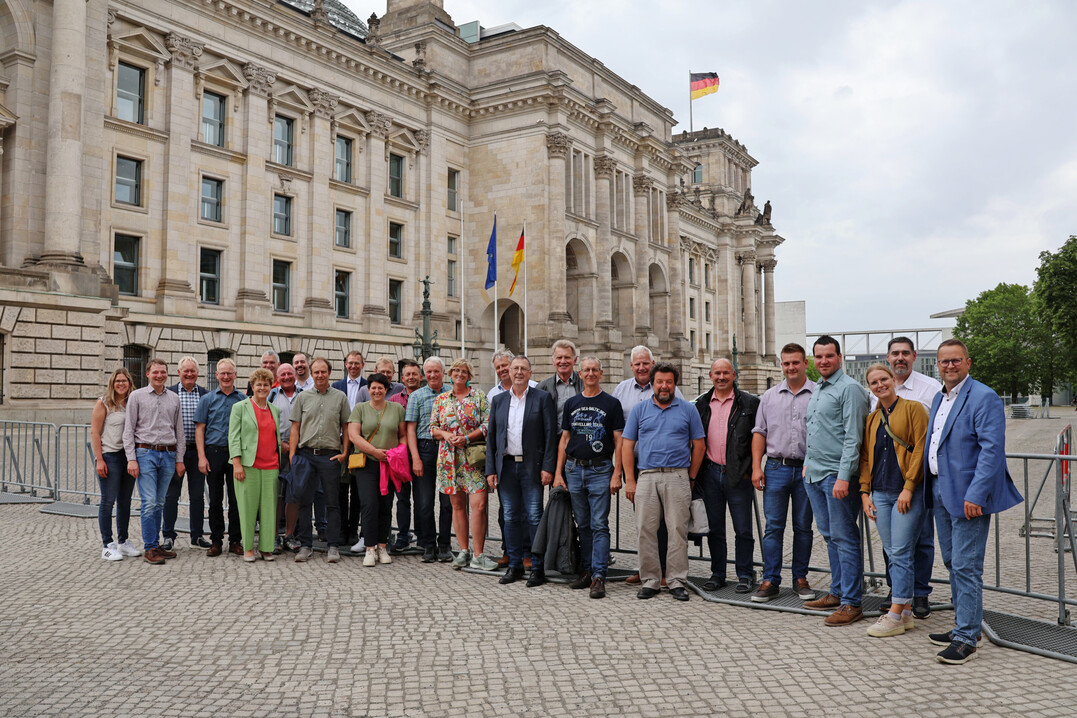 Die Delegation aus dem Landesbauernverband in Baden-Wrttemberg nutze bereits am Vortag die Gelegenheit fr einen Besuch im Bundestag.