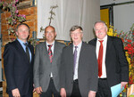 Lassen den geschätzten Wissenschaftler und beliebten Mitarbeiter Dr. Josef Streif (2. v. r.) nur ungern gehen: KOB-Geschäftsführer Dr. Manfred Büchele, LVEO-Präsident Franz Josef Müller und KOB-Stiftungsvorstand Joachim Hauck vom MLR in Stuttgart.