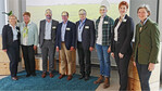 Dr. Anja Pires, Dr. Heike Köhler, Ulrich Kirnberger, Dr. Johannes Henke, Peter Hefner, Sebastian Funk (Projekt NaPA), Dr. Marina Mellenthin (v. l., alle Syngenta), Annette Seifert-Ruwe (Praxisbetrieb).