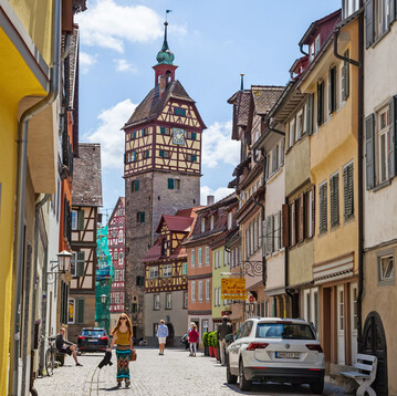 Gelbinger Gasse und Josenturm in Schwbisch Hall.