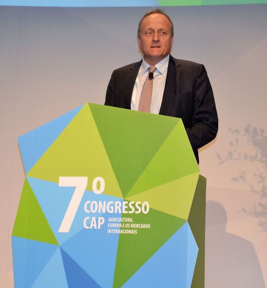 DBV-Prsident Joachim Rukwied spricht auf dem internationalen Kongresses zur Weiterentwicklung der EU-Agrarpolitik in Portugal.