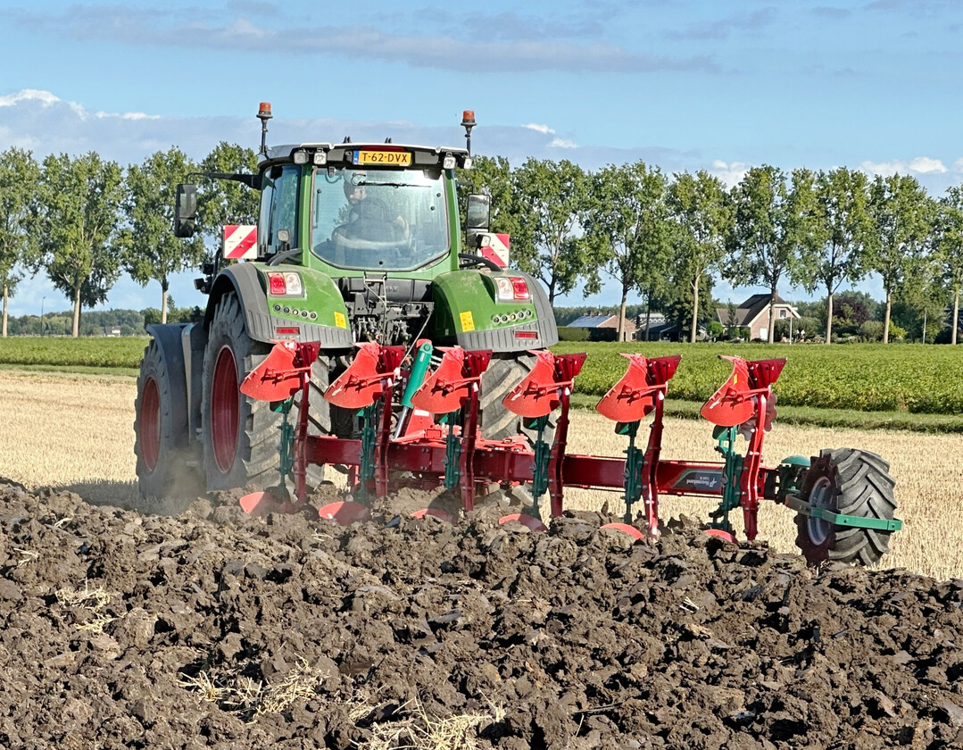 Die neuen Variomat-Pflüge von Kverneland haben drei bis sieben Schare.