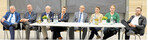 Die Referenten stellten sich einer angeregten Diskussion (v. l.): Ministerialdirigent Joachim Hauck, Ministerium für Ländlichen Raum und Verbraucherschutz (MLR) Baden-Württemberg; Hans-Heinrich Berghorn, Pressesprecher Westfälisch-Lippischer Landwirtschaftsverband (WLV), Dr. Heinz Schweer, Direktor Landwirtschaft bei Vion; Prof. Dr. Jens Vogelgesang, Institut für Kommunikationswissenschaft, Uni Hohenheim; Dr. Ludger Schulze Pals, top agrar; Henriette Keuffel und Julia Nissen, Forum Moderne Landwirtschaft; Rainer Winter, Deutsche Landwirtschafts-Gesellschaft (DLG).