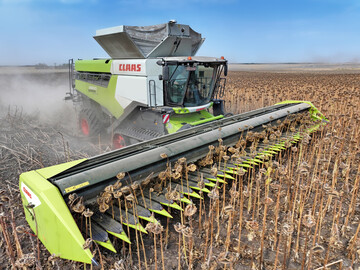 Claas stellt drei neue Sunspeed-Pflckvorstze mit 7,50 bis 11,90 Meter Arbeitsbreite vor.