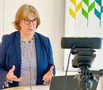 Andrea Bleher moderierte die Vorstellung des neuen Projekts: Landwirtschaft digital für die Schule"