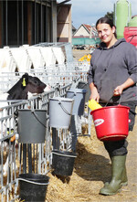 Für bis zu sechs Wochen schnuppern Jugendliche Hofluft.