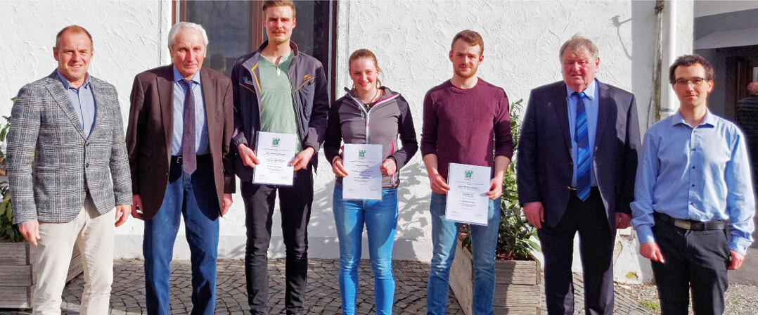 Junge Preistrger aus der Landmaschinenmechaniker-Innung Oberschwaben.