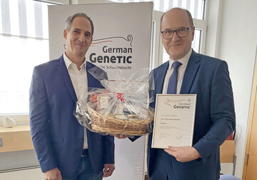 Claus Holmgaard (l.) und Prsident Hans-Benno Wichert (r.).