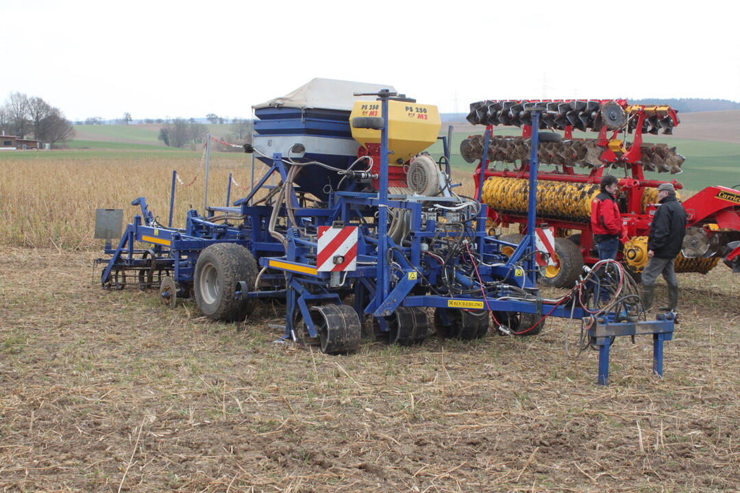 Das "Blaue Wunder" von Oliver Martin. Der Landwirt hat die Maschine umgebaut und für seine Bedürfnisse optimiert.