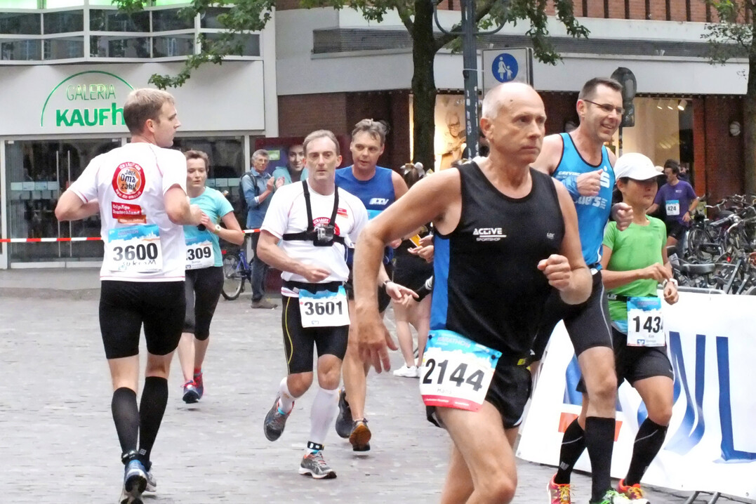 Die Dinge einfach anders machen: Warum nicht einen Marathon mal rückwärts laufen?