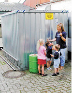 Frühzeitig und eindringlich vor Gefahren in Haus und Hof warnen.