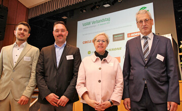 Geschftsfhrung und Moderatoren des Verbandstags (v. r.): VdAW-Prsident Wilhelm Lohrmann, Geschftsfhrerin Dr. Brigitta Httche, Timo Schumann und Samir Bendt.