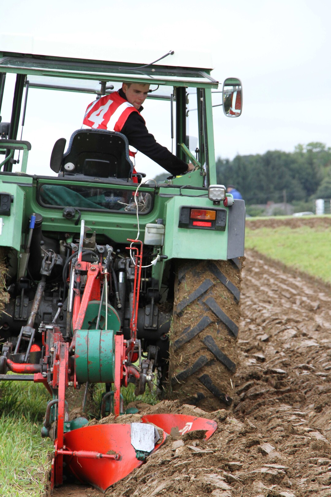 Der Zweitplatzierte im Beetpfl�gen: Niklas Gr�schel